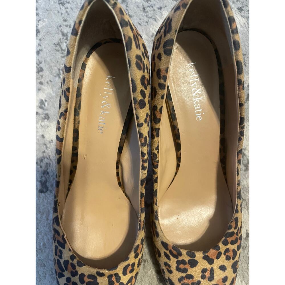Kelly & Katie Leopard Print Pumps Size 9 | Animal Print Heels - Picture 2 of 5